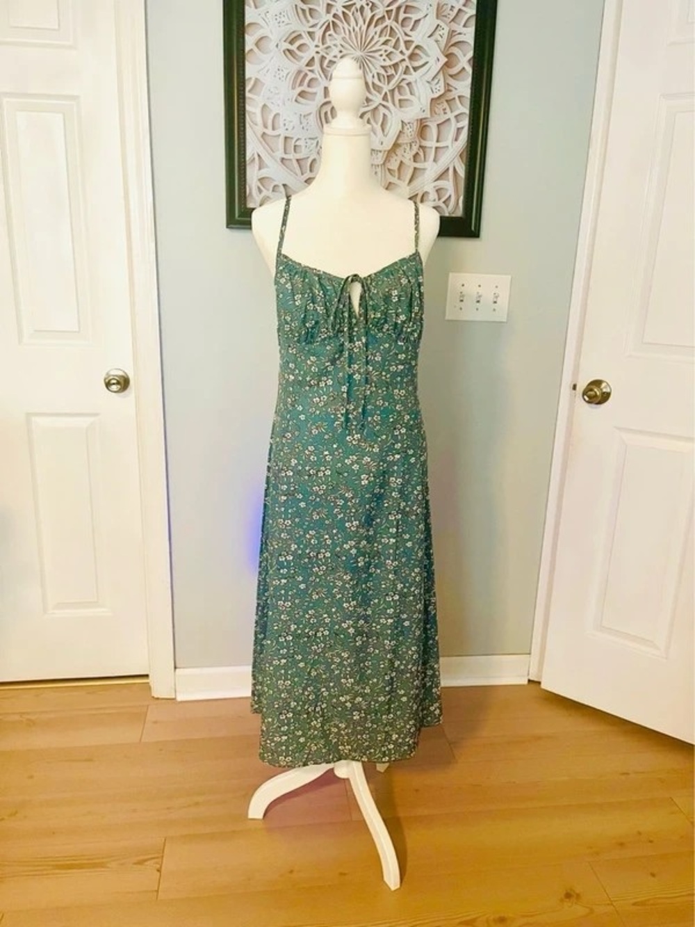 Sleeveless Green Floral Tie-Front Maxi Dress